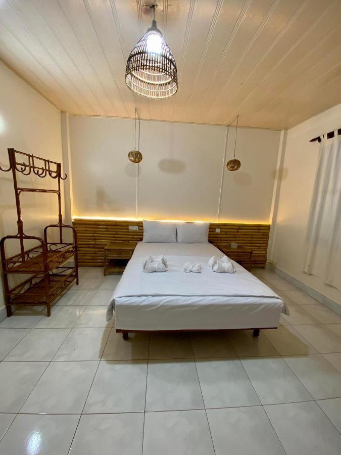 Ecran Riverfront Guesthouse Kampot Dış mekan fotoğraf